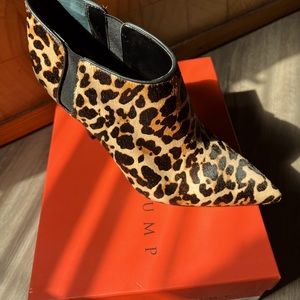 Gorgeous Ivanka Trump Animal Print booties